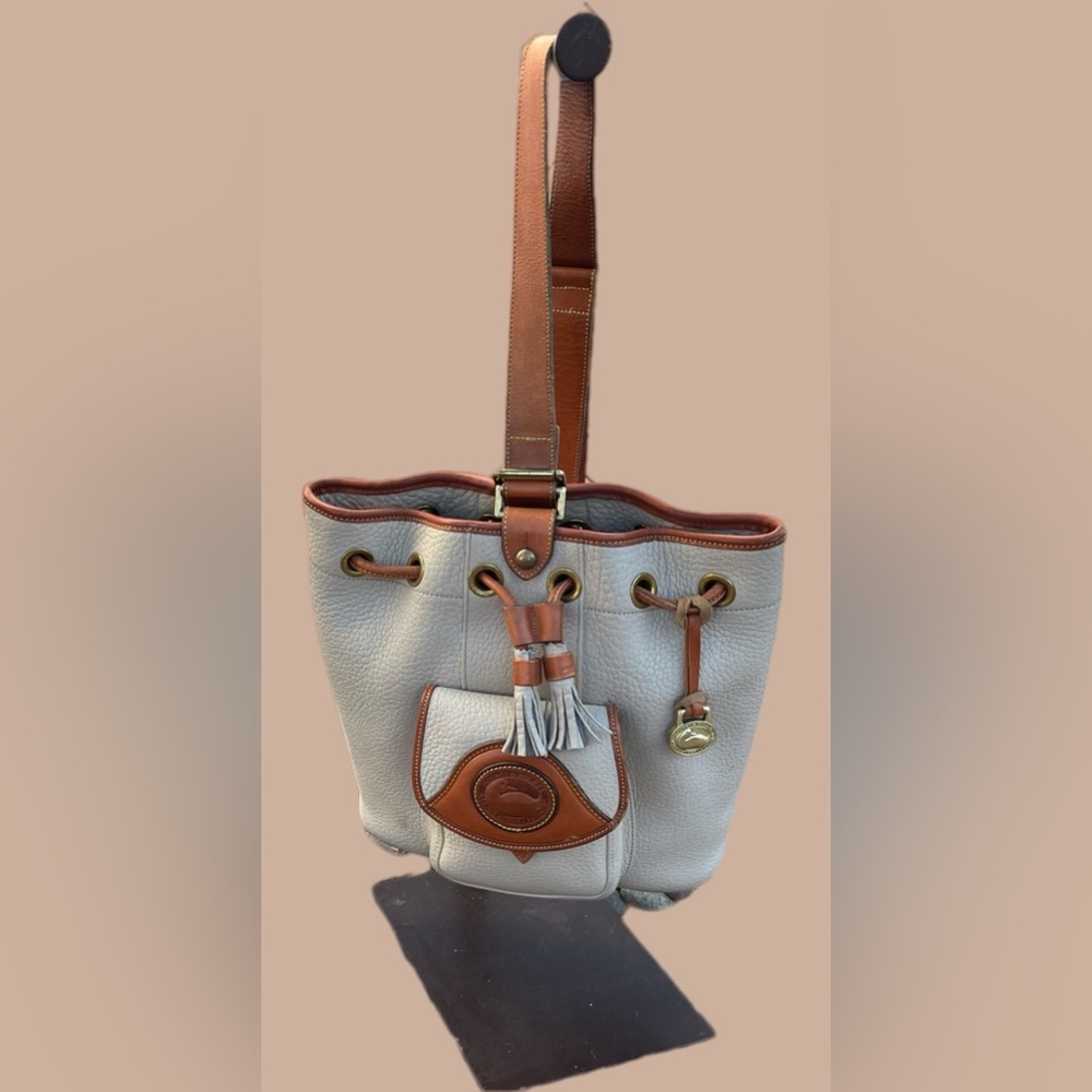 Vintage Dooney & Bourke Pebble Leather Sling Back Bucket Handbag